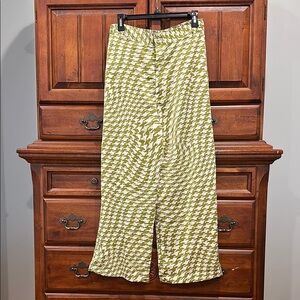 Urban Outfitters Green and White Houndstooth Pants